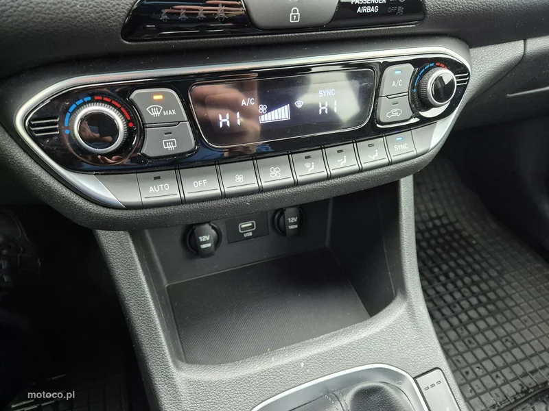 Hyundai i30 28