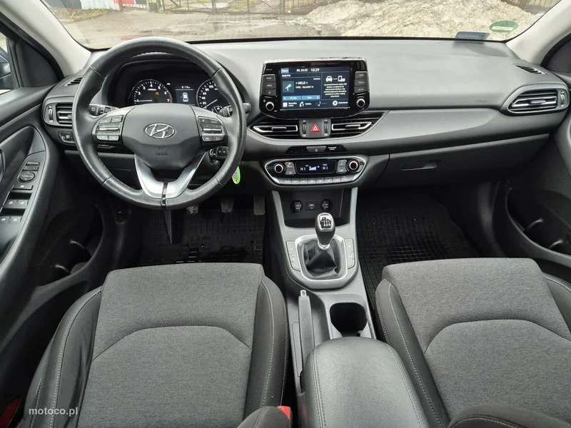 Hyundai i30 37
