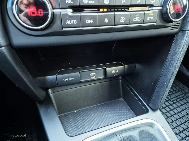 Kia Nowy Ceed 31