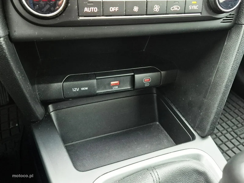 Kia Nowy Ceed 22