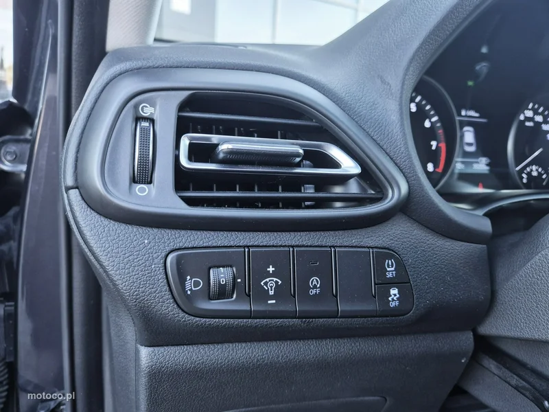 Hyundai i30 11