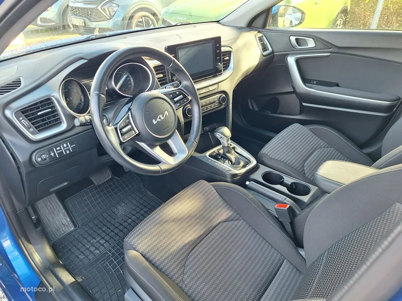 Kia Nowy Ceed 9