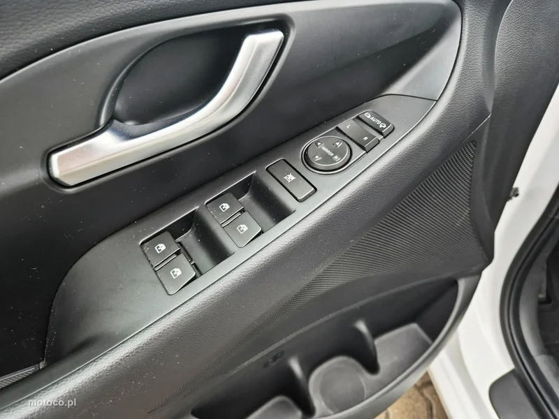 Hyundai i30 25