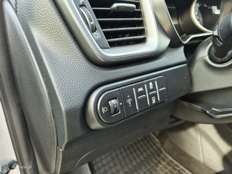 Kia Nowy Ceed 12