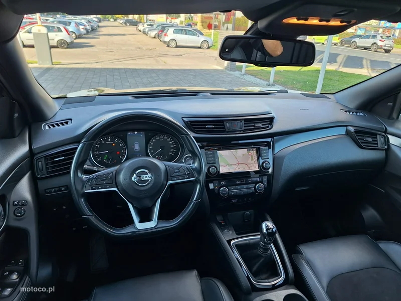 Nissan Qashqai 25