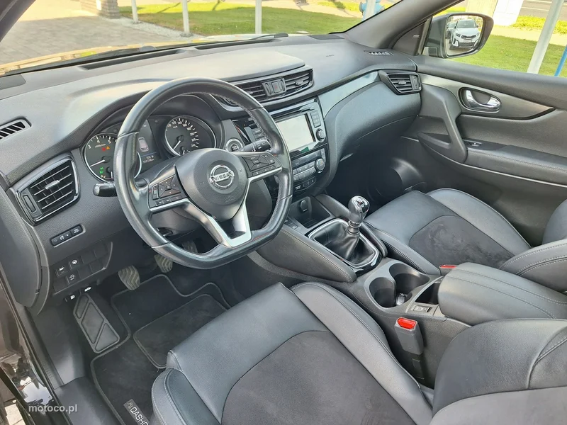 Nissan Qashqai 10