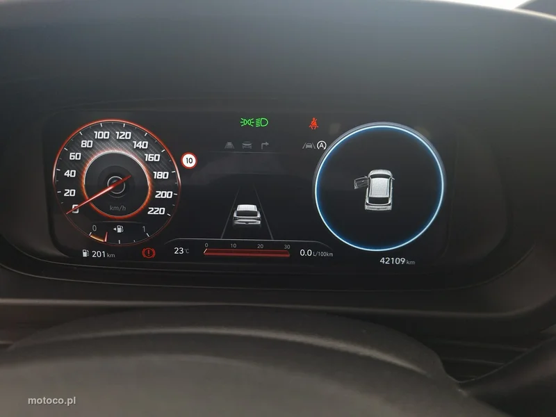 Hyundai i20 15
