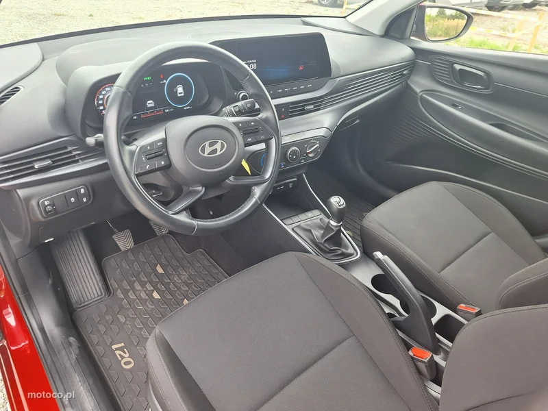 Hyundai i20 9