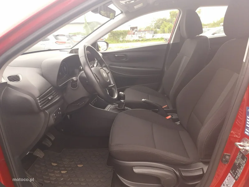 Hyundai i20 10