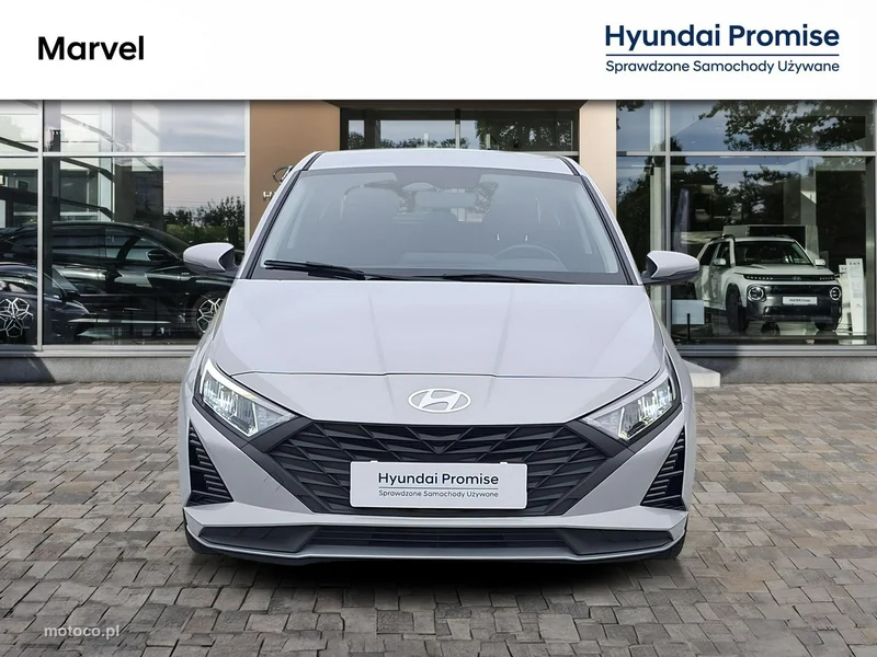 Hyundai i20 8