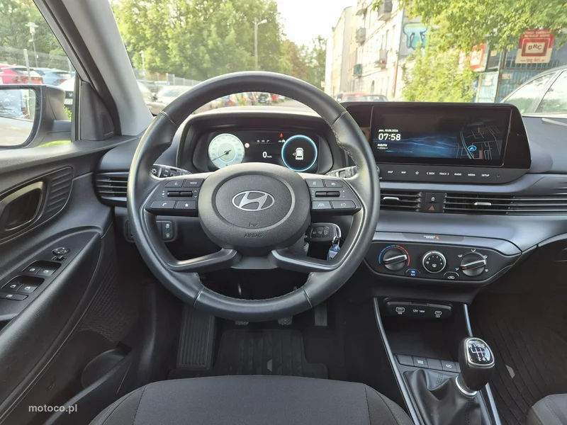 Hyundai i20 25