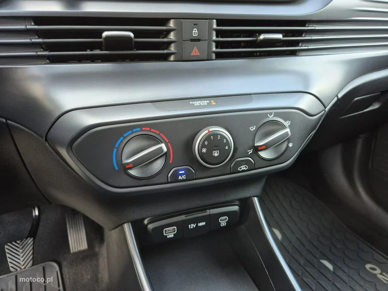 Hyundai i20 32