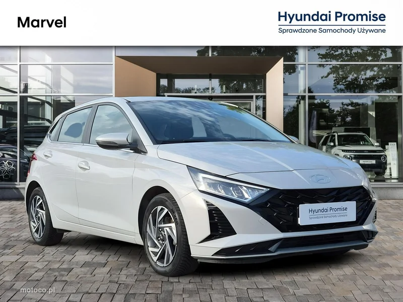 Hyundai i20 8