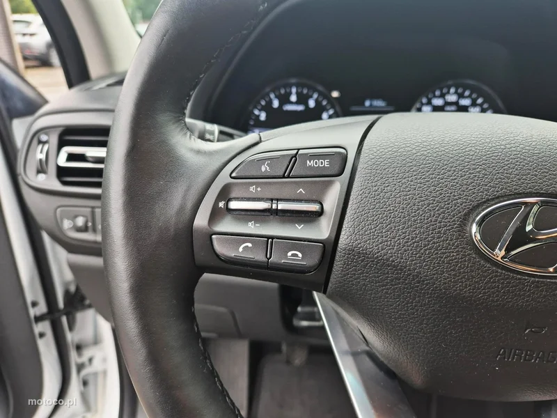 Hyundai i30 25
