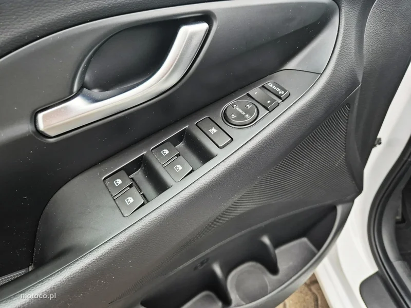 Hyundai i30 26