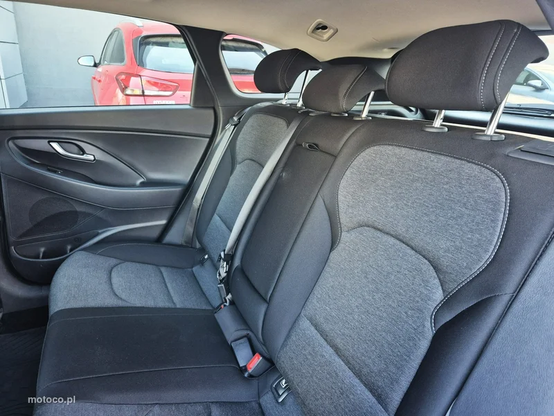 Hyundai i30 16