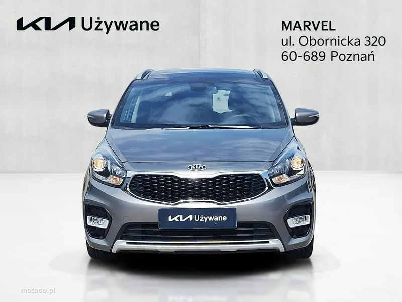 Kia Carens 8