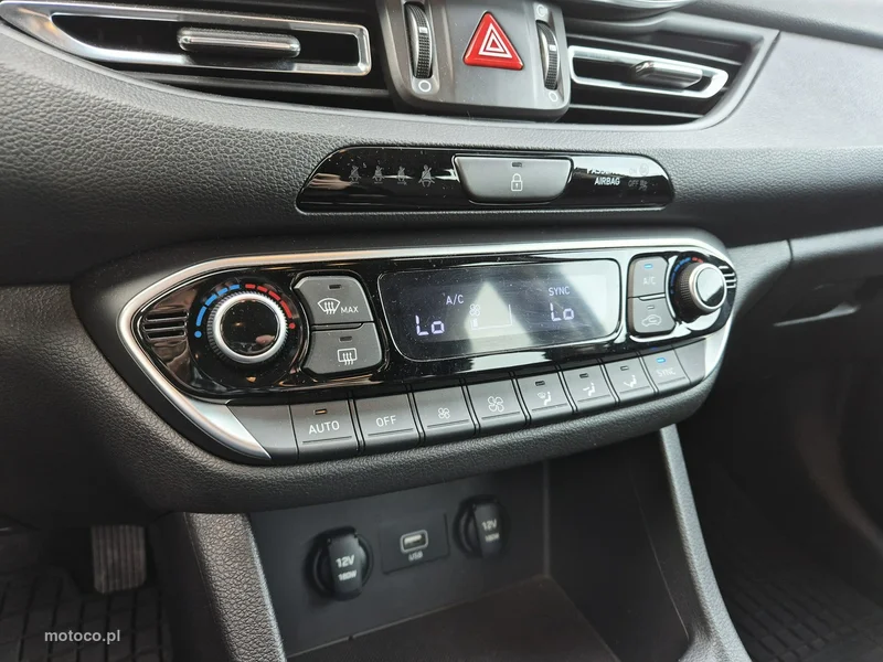 Hyundai i30 19