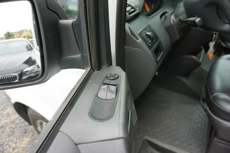 Mercedes-Benz Vito 8