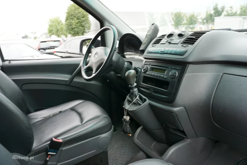 Mercedes-Benz Vito 14