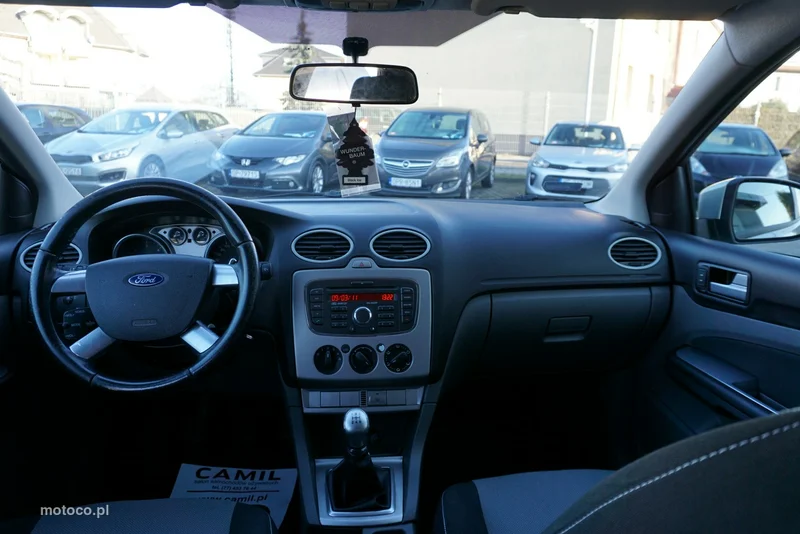Ford Focus II 15