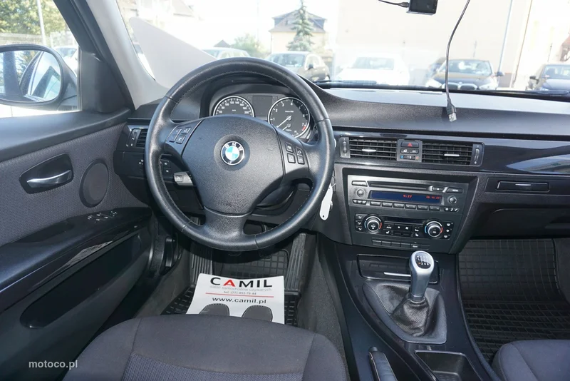 BMW Seria 3 E90 320 14