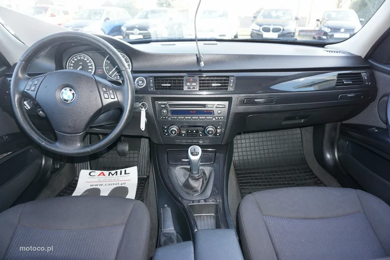 BMW Seria 3 E90 320 15