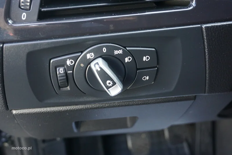 BMW Seria 3 E90 320 18