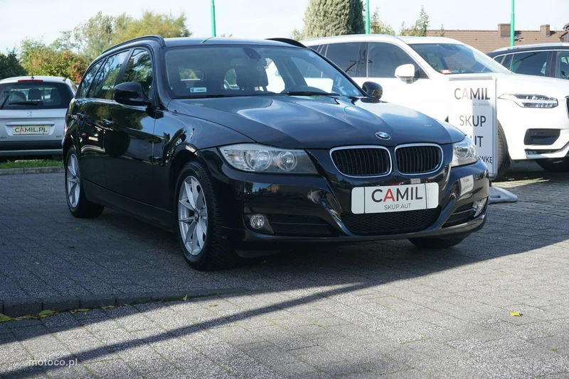 BMW Seria 3 E90 320 3