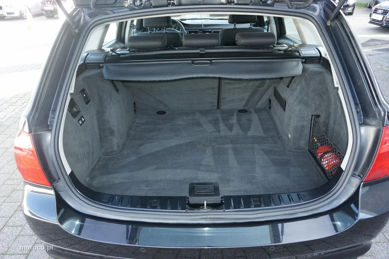 BMW Seria 3 E90 320 21