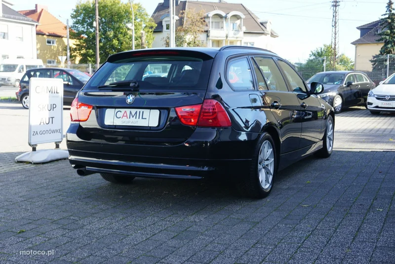 BMW Seria 3 E90 320 4