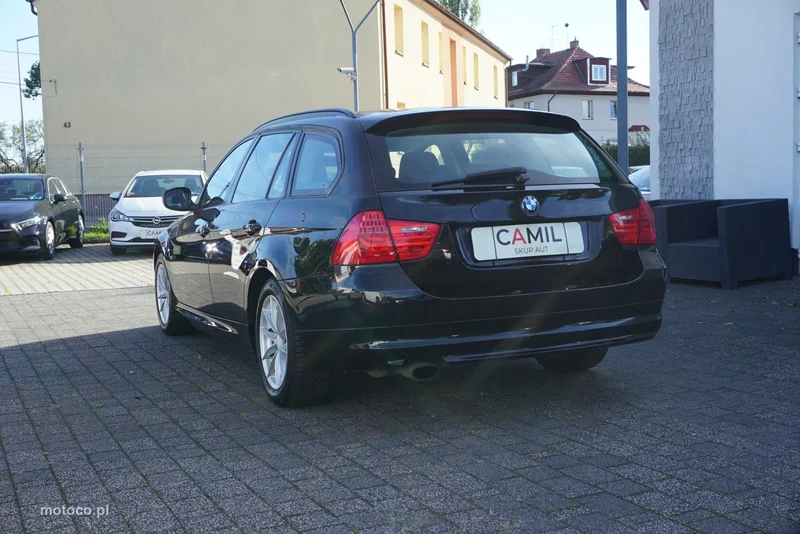 BMW Seria 3 E90 320 6
