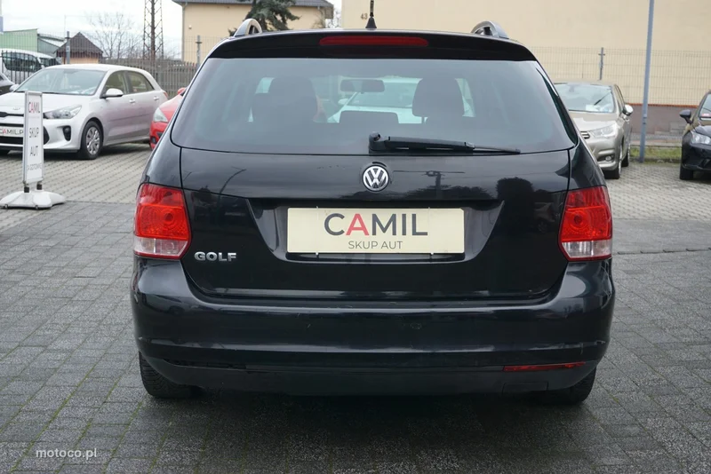 Volkswagen Golf VI 6