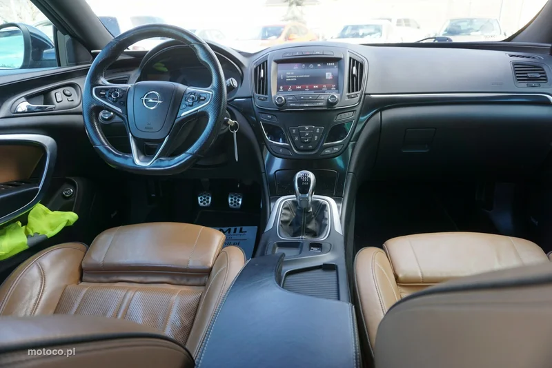 Opel Insignia A 23