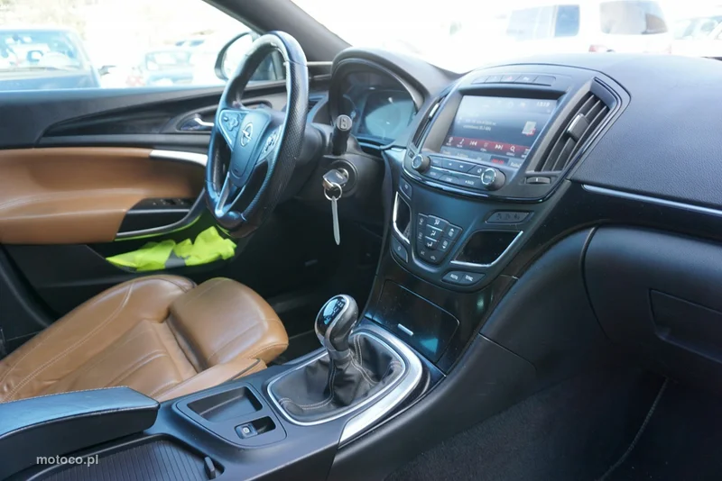 Opel Insignia A 28