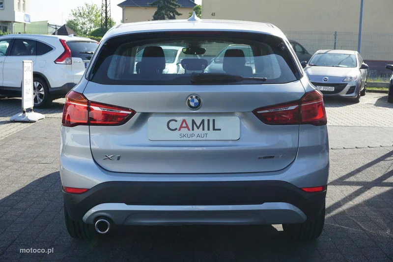 BMW X1 F48 6