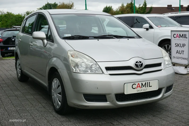 Toyota Corolla Verso 4