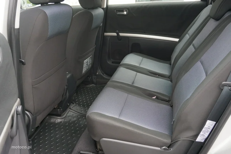Toyota Corolla Verso 10