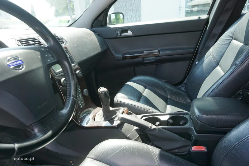 Volvo V50 11
