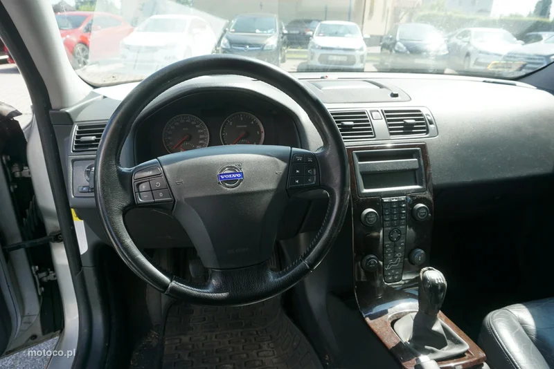 Volvo V50 10