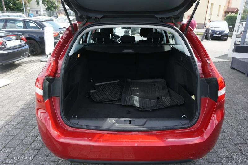 Peugeot 308 13