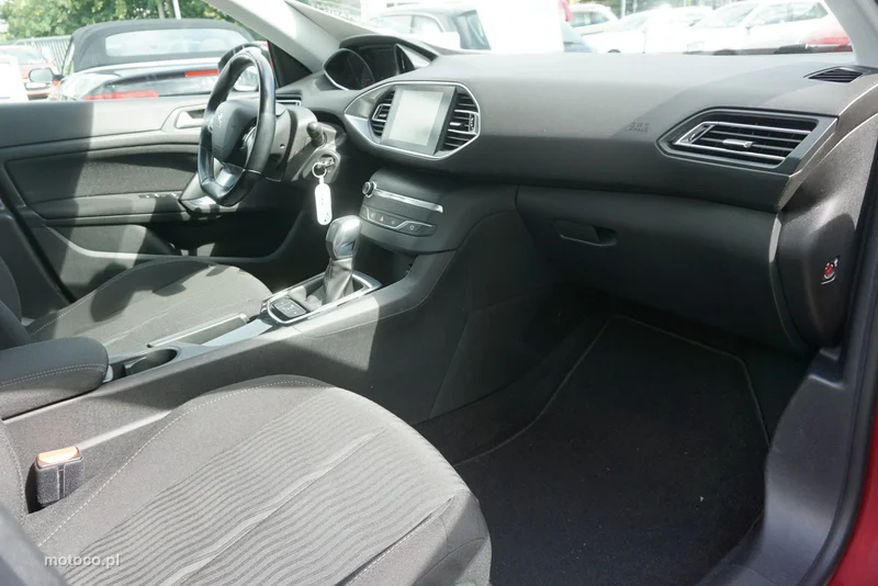 Peugeot 308 15