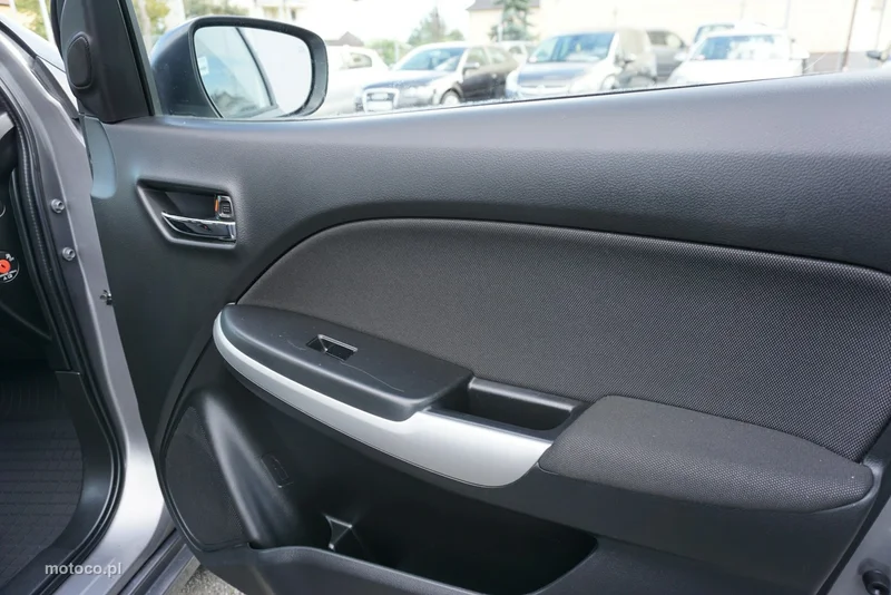 Suzuki Baleno 20