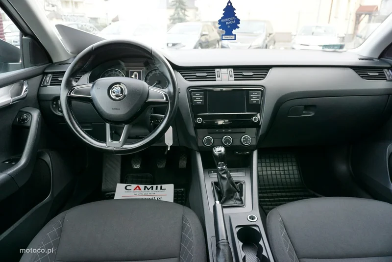 Skoda Octavia III 17
