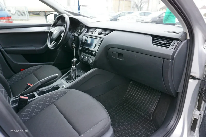 Skoda Octavia III 22