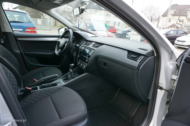 Skoda Octavia III 26