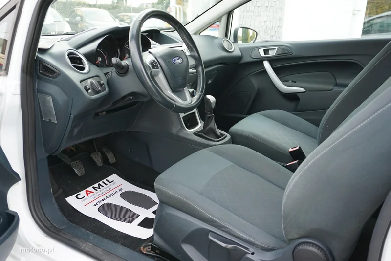 Ford Fiesta VI 8
