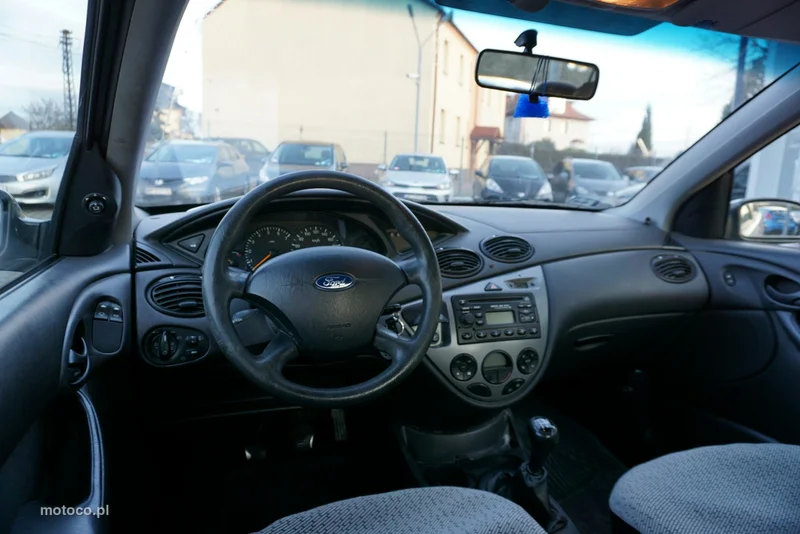 Ford Focus II 11