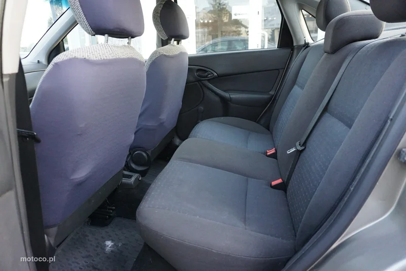 Ford Focus II 10