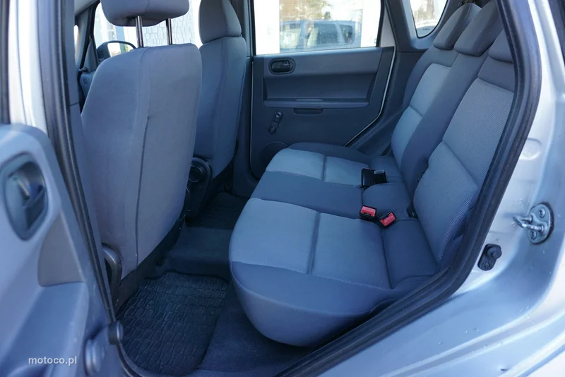 Mitsubishi Colt 11